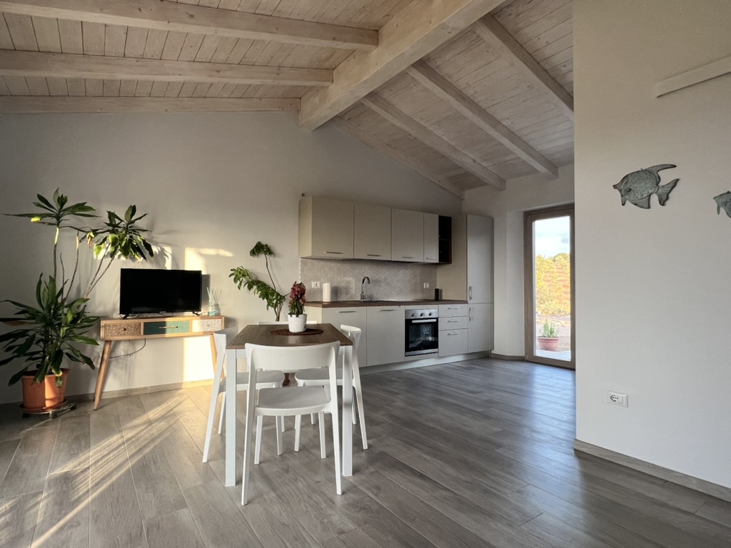 Interno luminoso di Villa Luce, casa vacanza vicino Olbia con spazi confortevoli, Sardegna