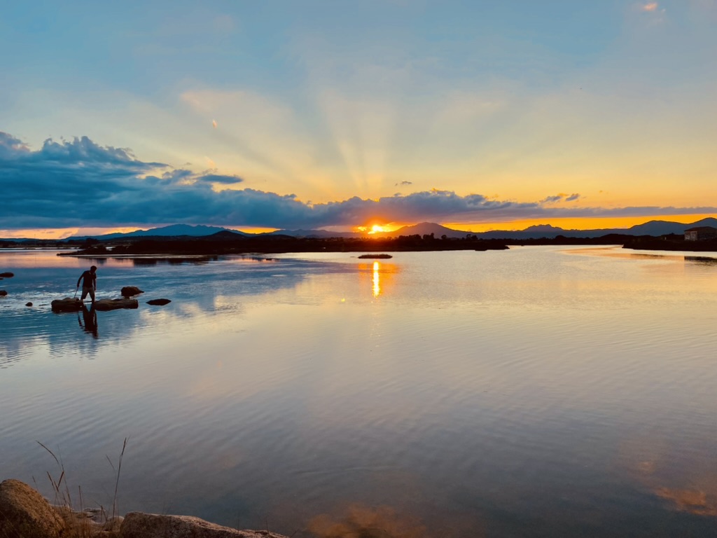 Laguna e luce del tramonto a Marina Maria